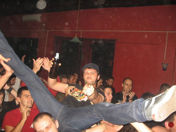 stage dive