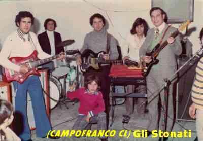Gli Stonati